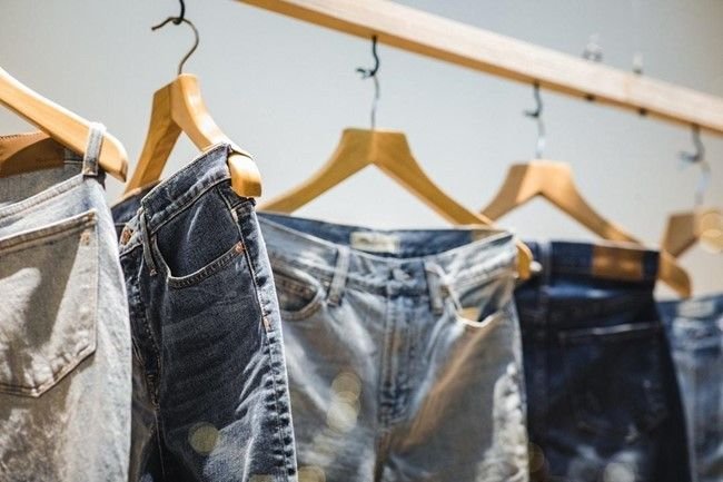 Le Guide Ultime des Chemises en Denim de Taille Supérieure : Trouver la Coupe Parfaite